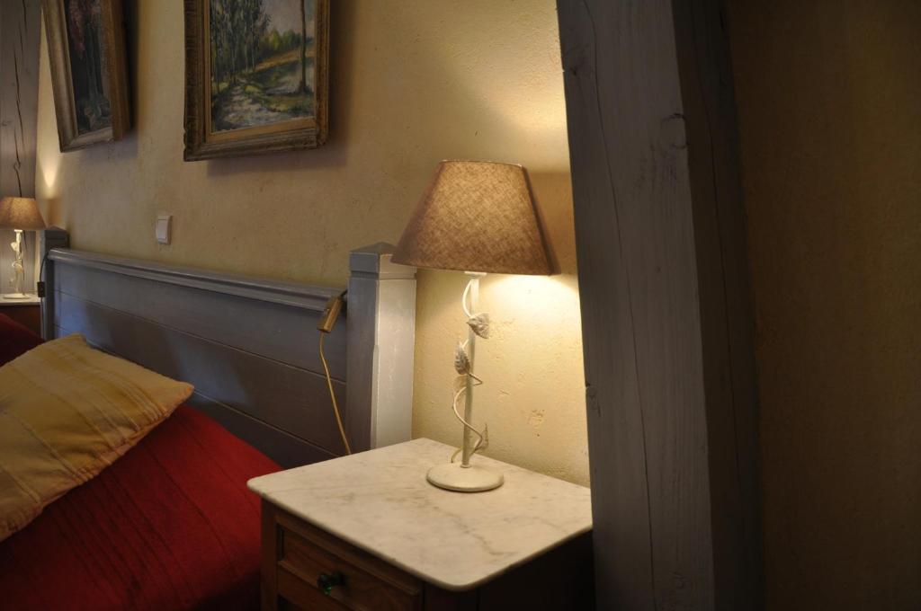 Bed and Breakfast Grange De La Herde Camon  Номер фото